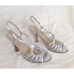TAHARI MABEL Silver Leather Lariat Knot Slingback